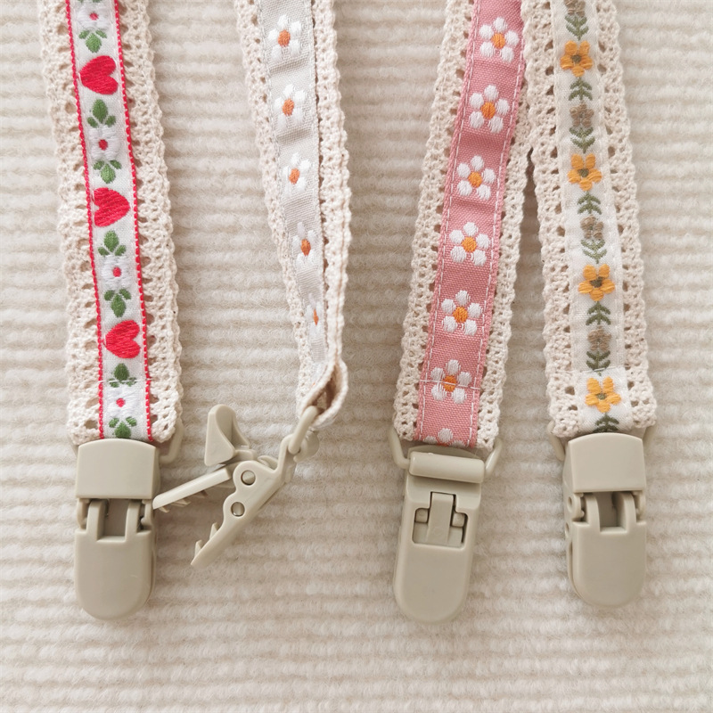 Baby Pacifier Chain Ethnic sty - đánh giá và giá Baby Products Nipples